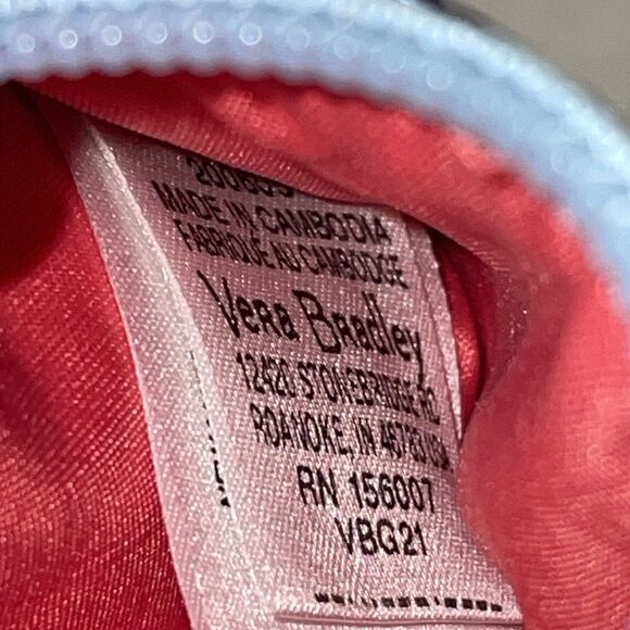 Vera Bradley Reactive Lanyard ID Holder‎ RFID Blocking Really Regatta - Picture 6 of 9